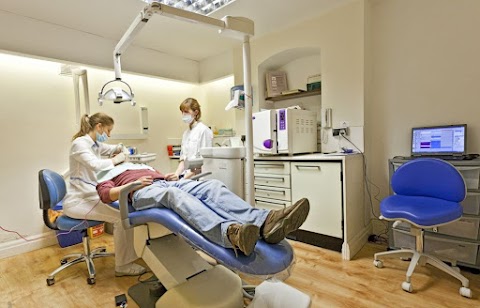 Emergency Dentist - Dental Clinic and Implant Centre