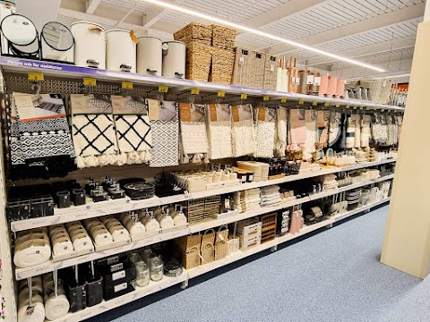 B&M Home Store with Garden Centre