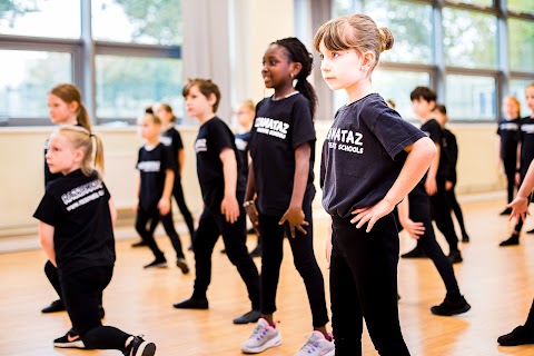 Razzamataz Theatre School Coventry