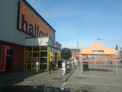 Halfords - Worksop