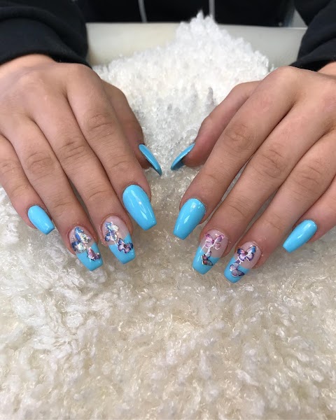 Skylar nails