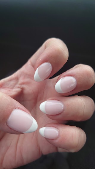 Diamond Nails Spa Sheffield