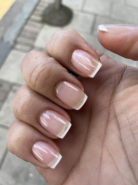 Chloe’s Nails & Beauty