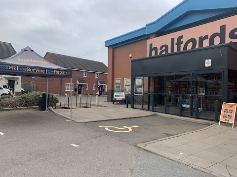 Halfords - Hinckley