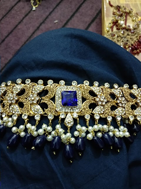 Traditional Royal Jewellery