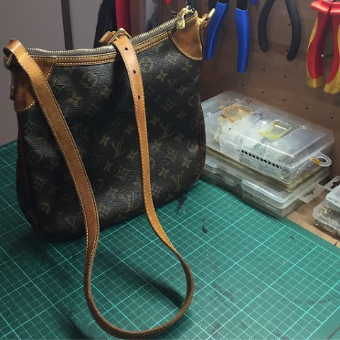 Luxury Bag Repairs LTD, 50 years experience high quality repairs,colouring,bespoke luxury bags