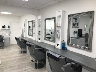 PEPPES LADIES SALON