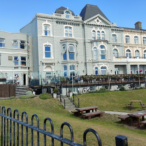 Cabot Court Hotel - JD Wetherspoons