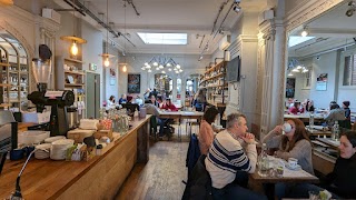 Notes Coffee Roasters & Bar | Trafalgar Square