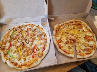 A Pizza Me