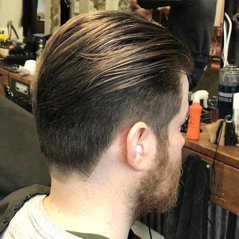 Hombre Gents Barbers