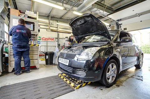 IN'n'OUT Autocentres Northampton - Kettering Road