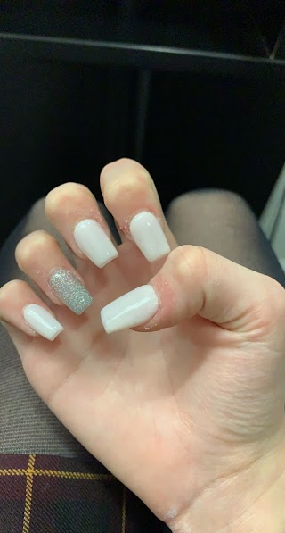 ALEX NAILS & BEAUTY