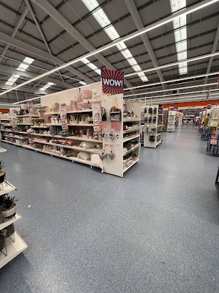 B&M Home Store with Garden Centre