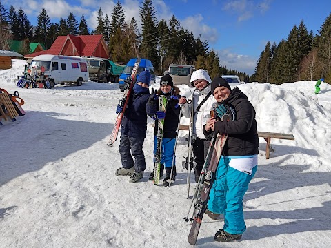 Гірськолижний комплекс "Звенів"