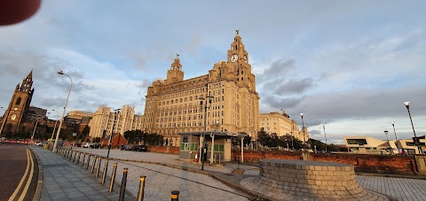 Liverpool Beatles Tours | Fab 4 Taxi Tours