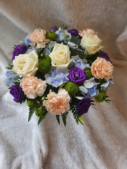 Aroma Roses Florists - Florists Bolton