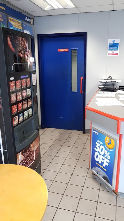 Kwik Fit - Ruislip Manor