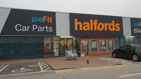 Halfords - Chesterfield