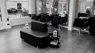 Salon at No 6 LTD