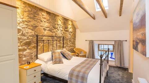 Hayloft Barn Edinburgh- self catering holiday accommodation for 4....rural chic