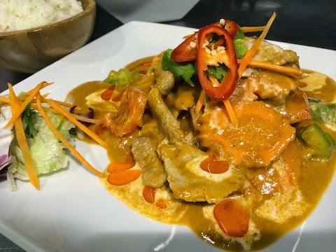 Thaiphoon Restaurant & Deli