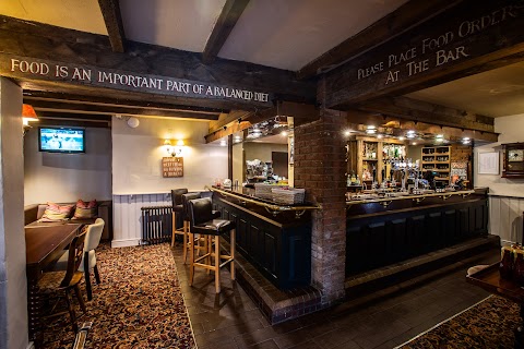 Hathaways Pub