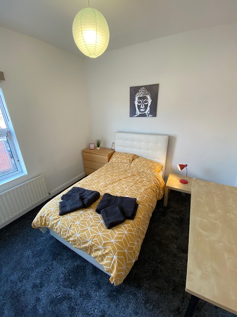 StayZo - Coventry City Centre Accommodation