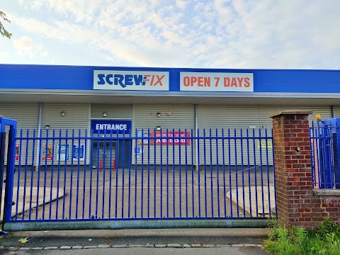 Screwfix Byfleet