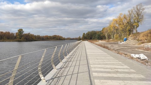 Набережна Русанівська гавань