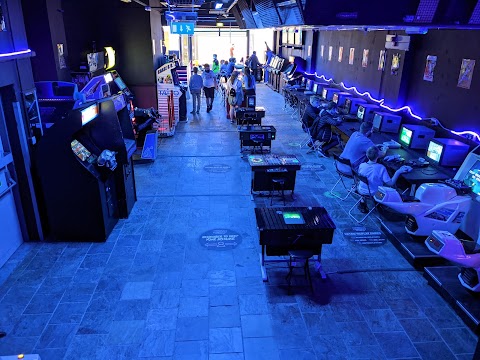Retro Replay - Arcade, Gaming Lounge & Bar