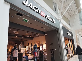 JACK & JONES