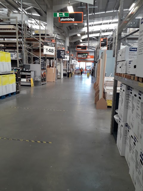 B&Q Leigh