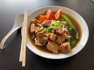 Tseng Meng Niu Taiwanese Beef Noodles Soup曾蒙牛台灣牛肉麵