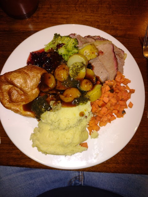 Gildersome Arms, Greene King Pub & Carvery