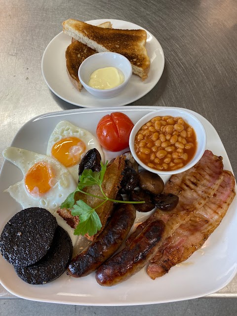 English Breakfast at The Emmbrook Inn Hotel Wokingham