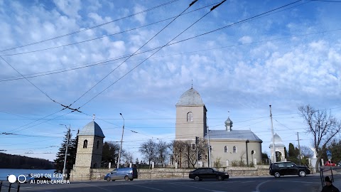 Церква воздвиження Чесного Хреста ПЦУ