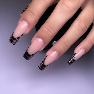 Diamond Nails