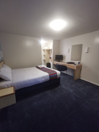 Travelodge Telford Shawbirch