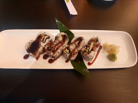 KI-CCHIN Sushi Bar