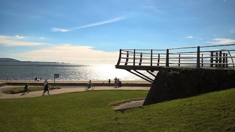 Coastal Apartments - Wales