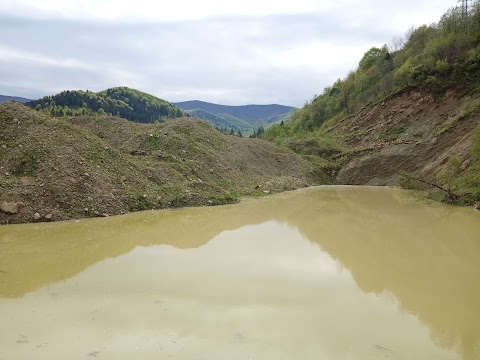 Озеро с. Ровінь