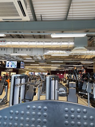 Newark Sports & Fitness Centre