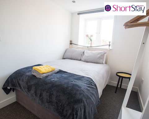Short Stay Bristol Serviced Accommodation & Apartments Kingswood
