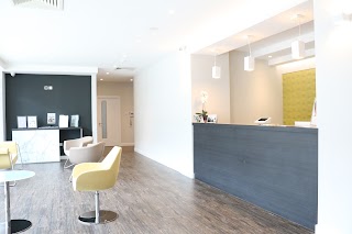 Angle House Specialist Dentistry (Whetstone)