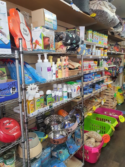 Diamond Pet Supplies