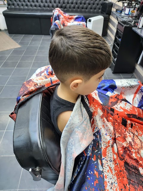 Milano Barbers Reddish