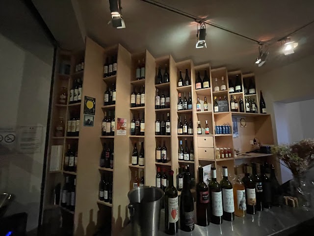 Supra - Cave, Bar et Cuisine