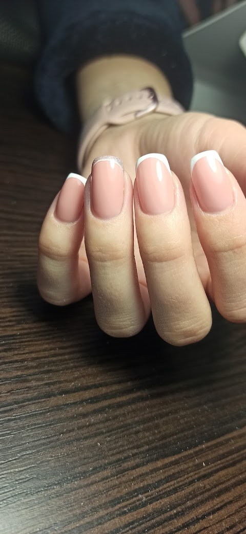 Lesya Yakobchuk Nail