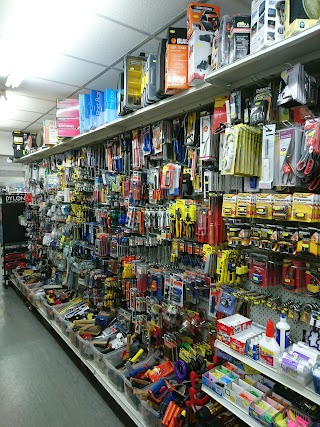 Hampton Hill Hardware